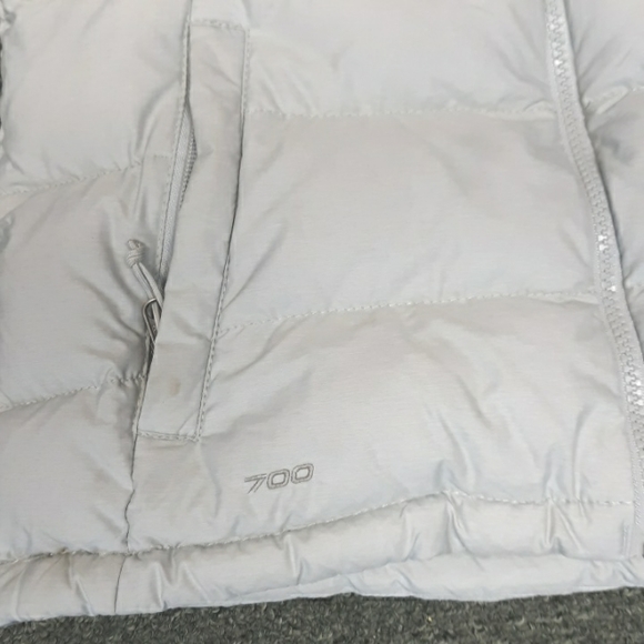 North Face 700 Down-Filled Vest - Picture 3 of 10